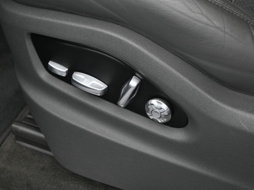 used 2019 Porsche Cayenne car, priced at $41,900