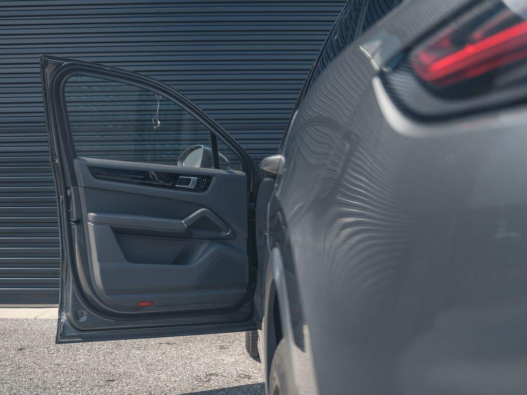 used 2019 Porsche Cayenne car, priced at $43,490