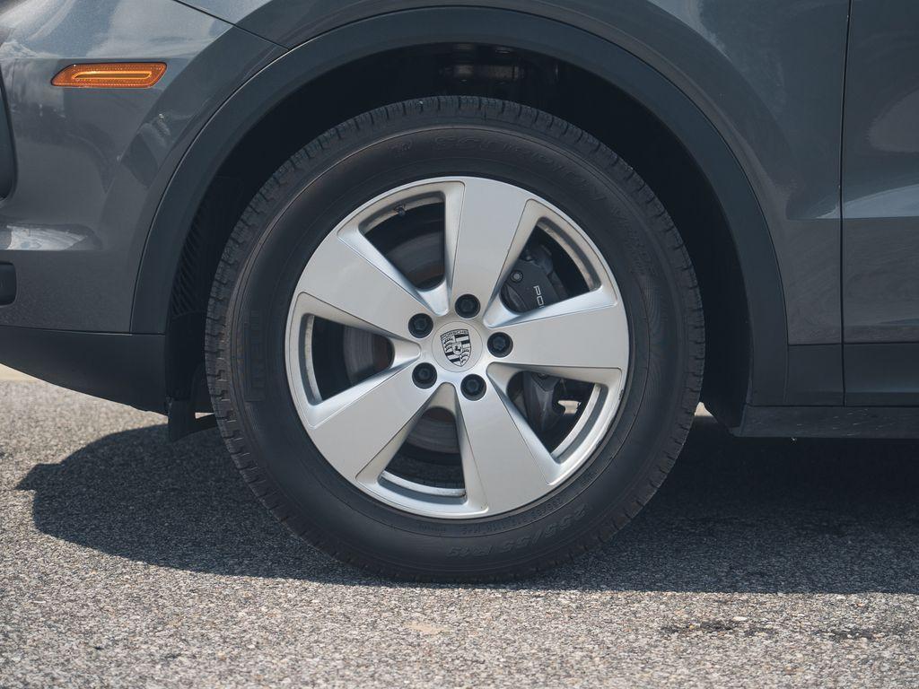 used 2019 Porsche Cayenne car, priced at $43,490