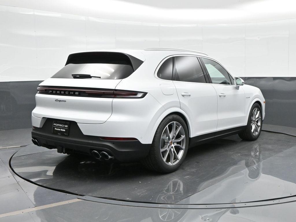 new 2025 Porsche Cayenne car, priced at $127,985