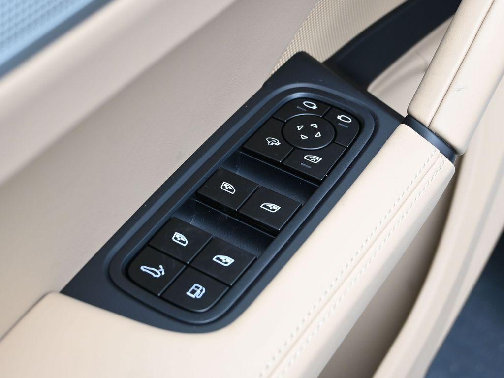 new 2025 Porsche Cayenne car, priced at $127,985