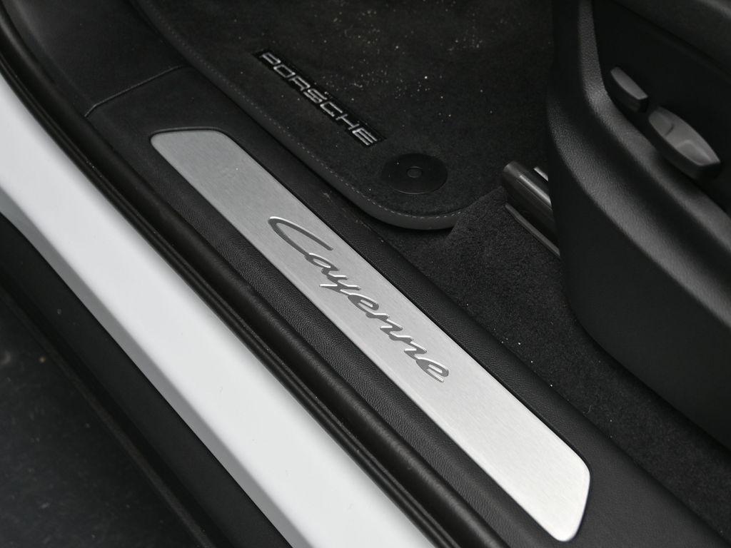 new 2025 Porsche Cayenne car, priced at $127,985