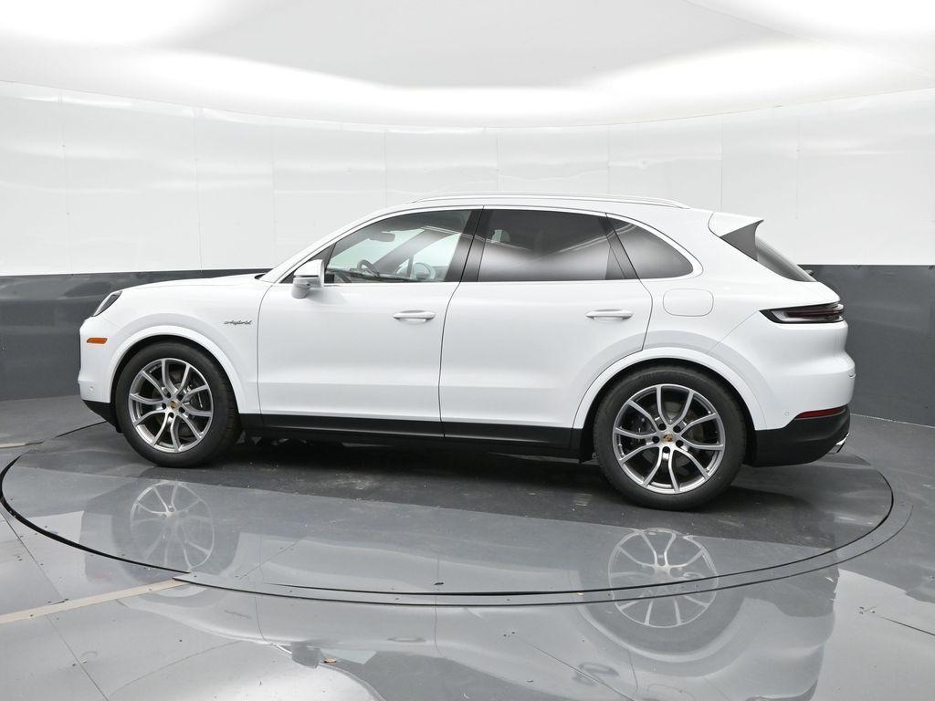 new 2025 Porsche Cayenne car, priced at $127,985