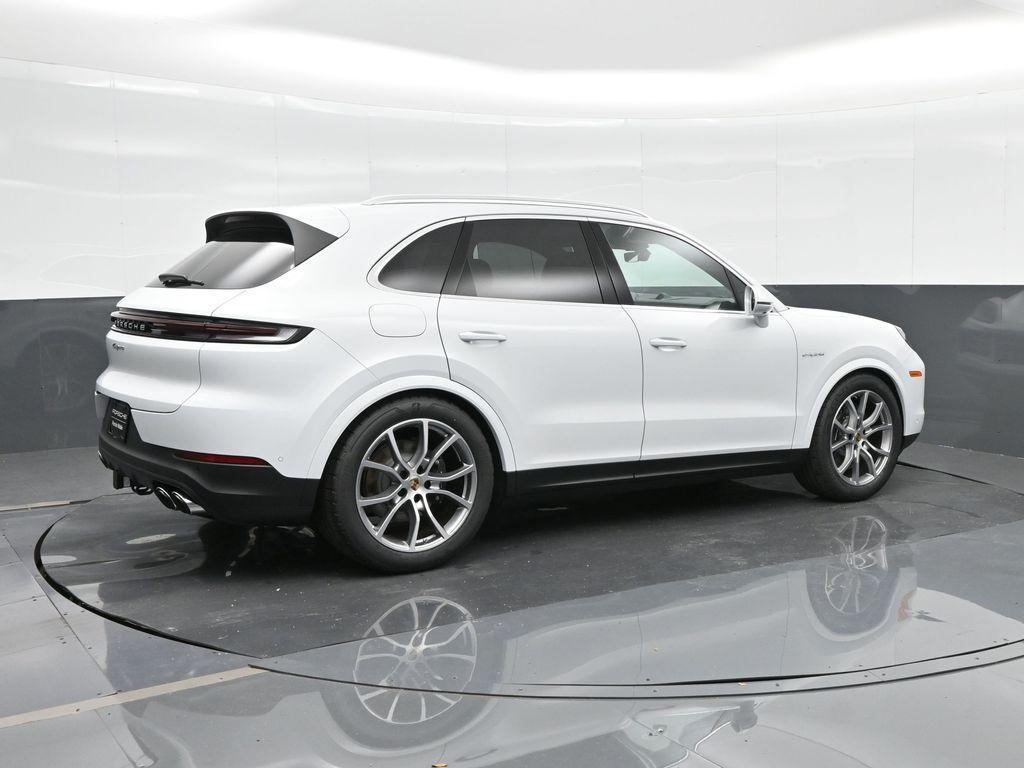 new 2025 Porsche Cayenne car, priced at $127,985