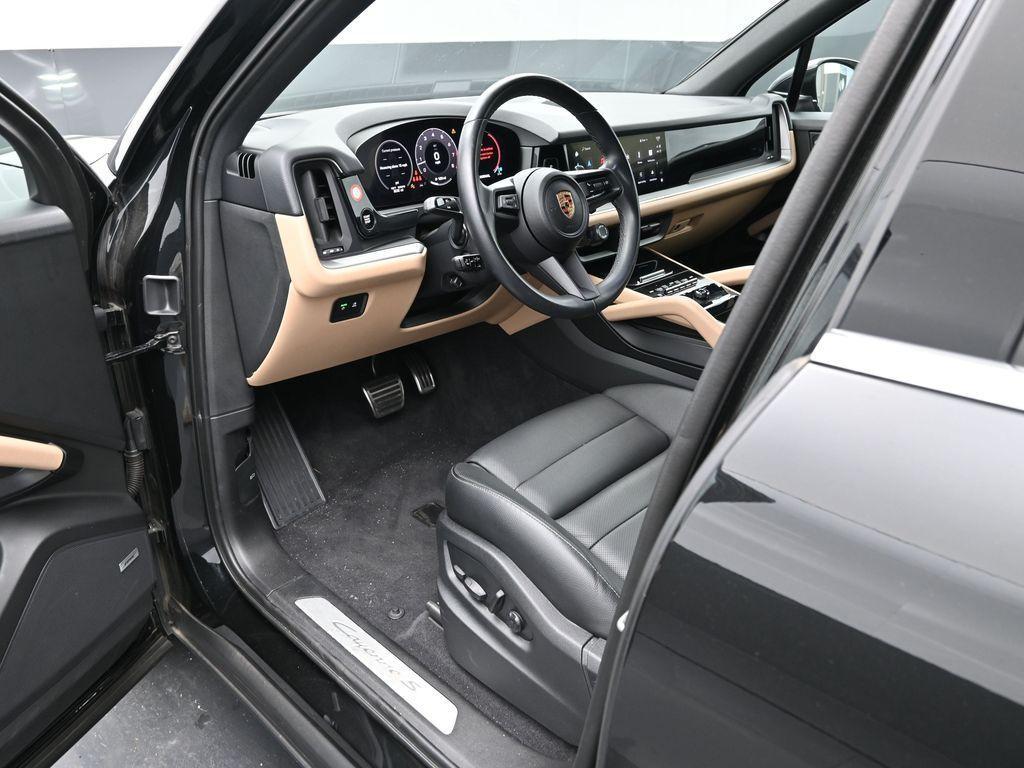 used 2024 Porsche Cayenne car, priced at $95,900