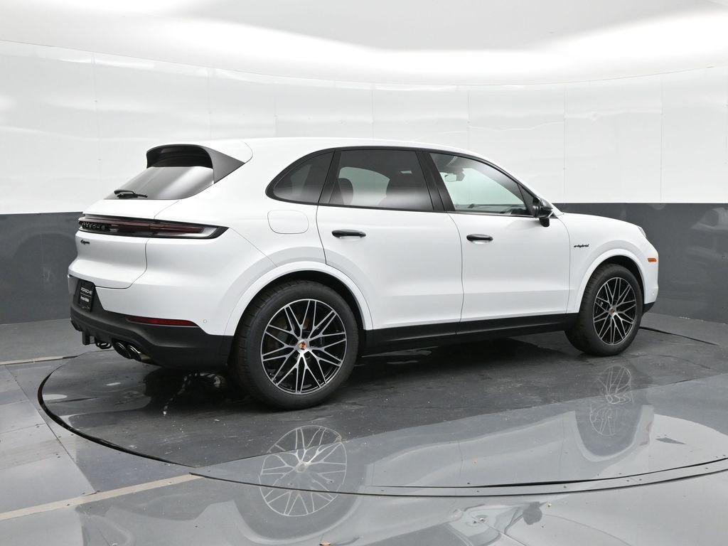 new 2025 Porsche Cayenne car