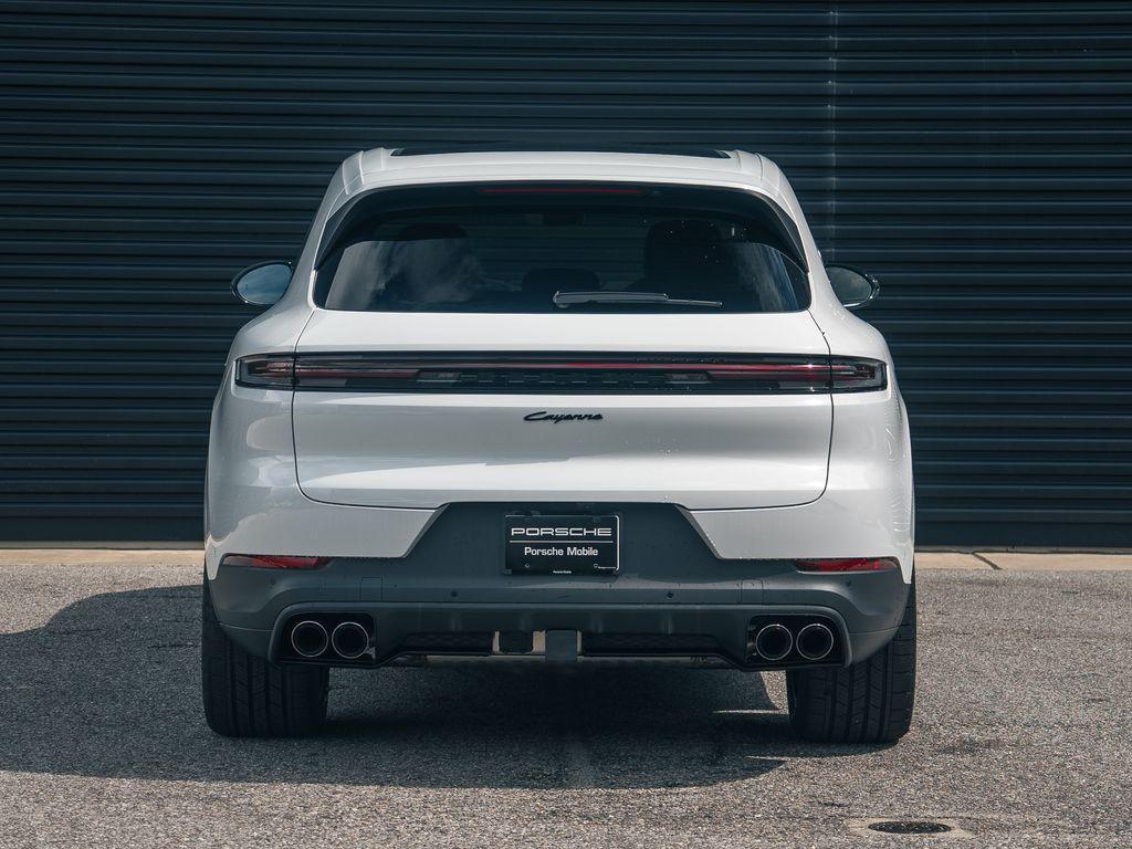 new 2025 Porsche Cayenne car