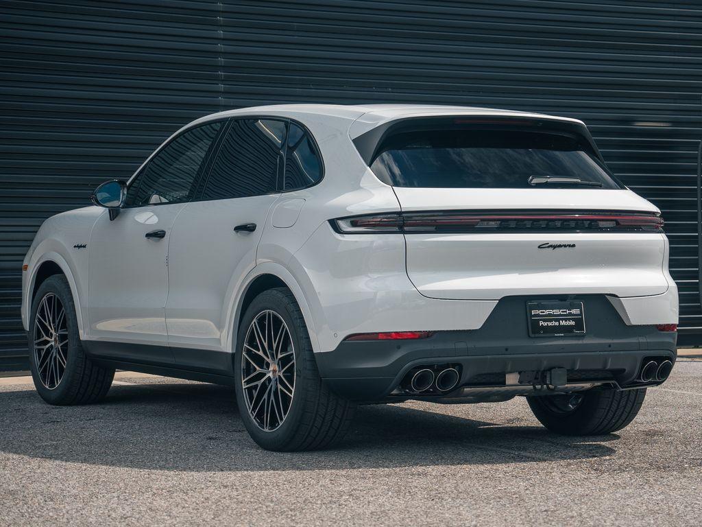 new 2025 Porsche Cayenne car