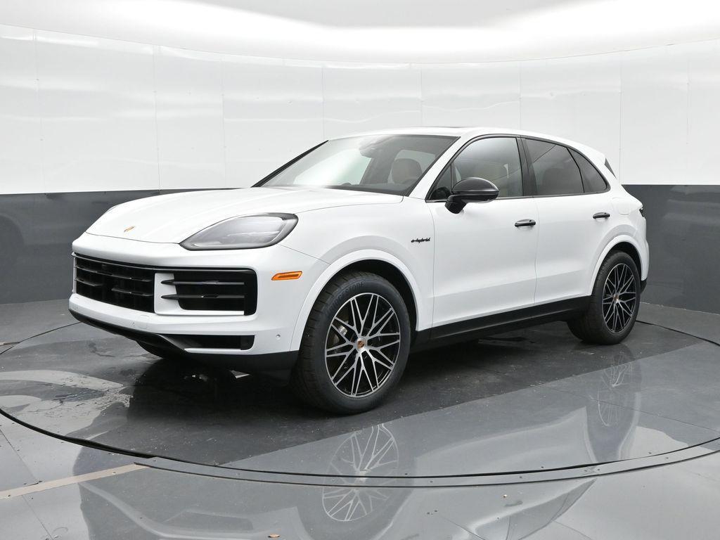 new 2025 Porsche Cayenne car