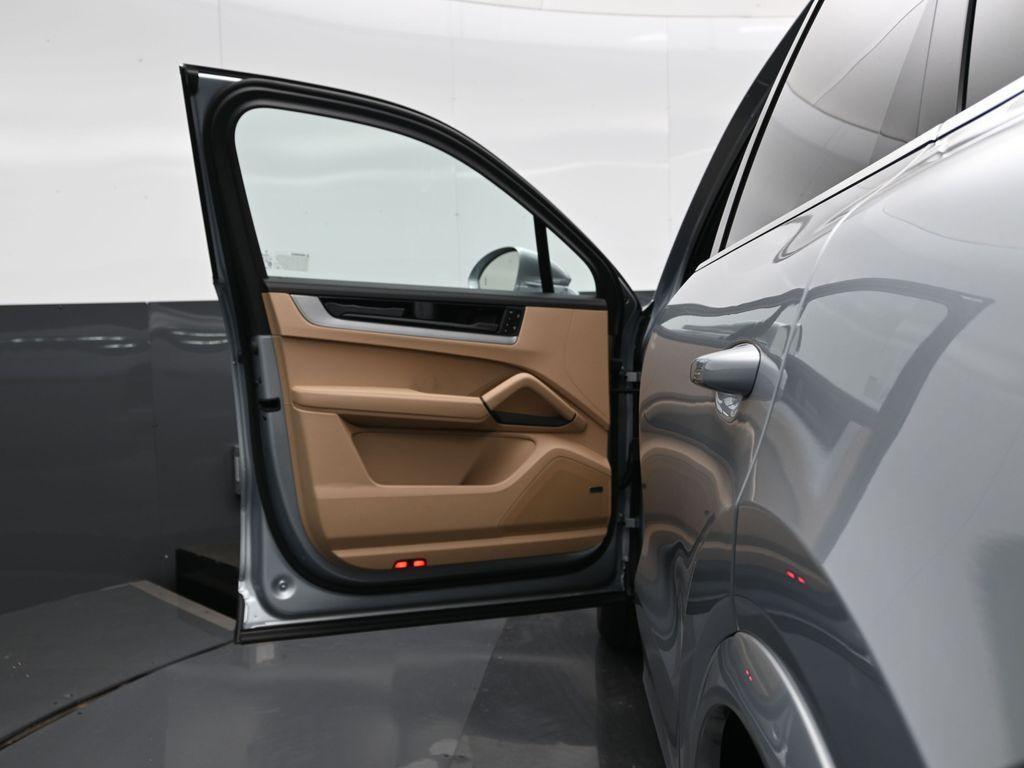 new 2026 Porsche Cayenne car, priced at $112,510