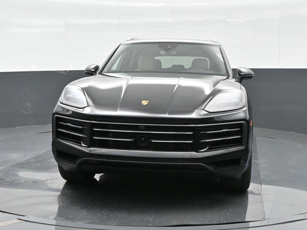 new 2025 Porsche Cayenne car, priced at $107,635