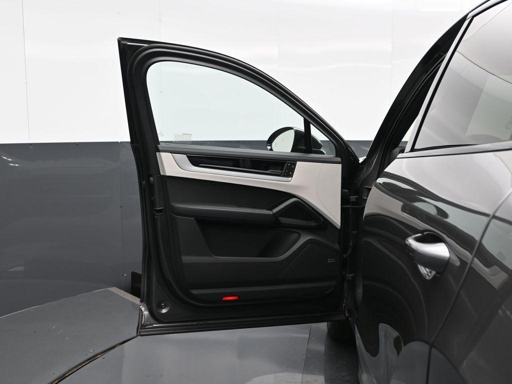 new 2025 Porsche Cayenne car, priced at $114,055