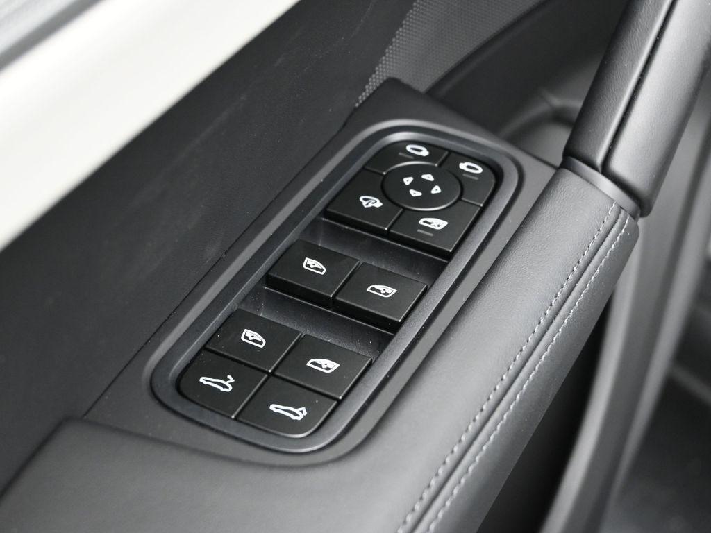 new 2025 Porsche Cayenne car, priced at $114,055