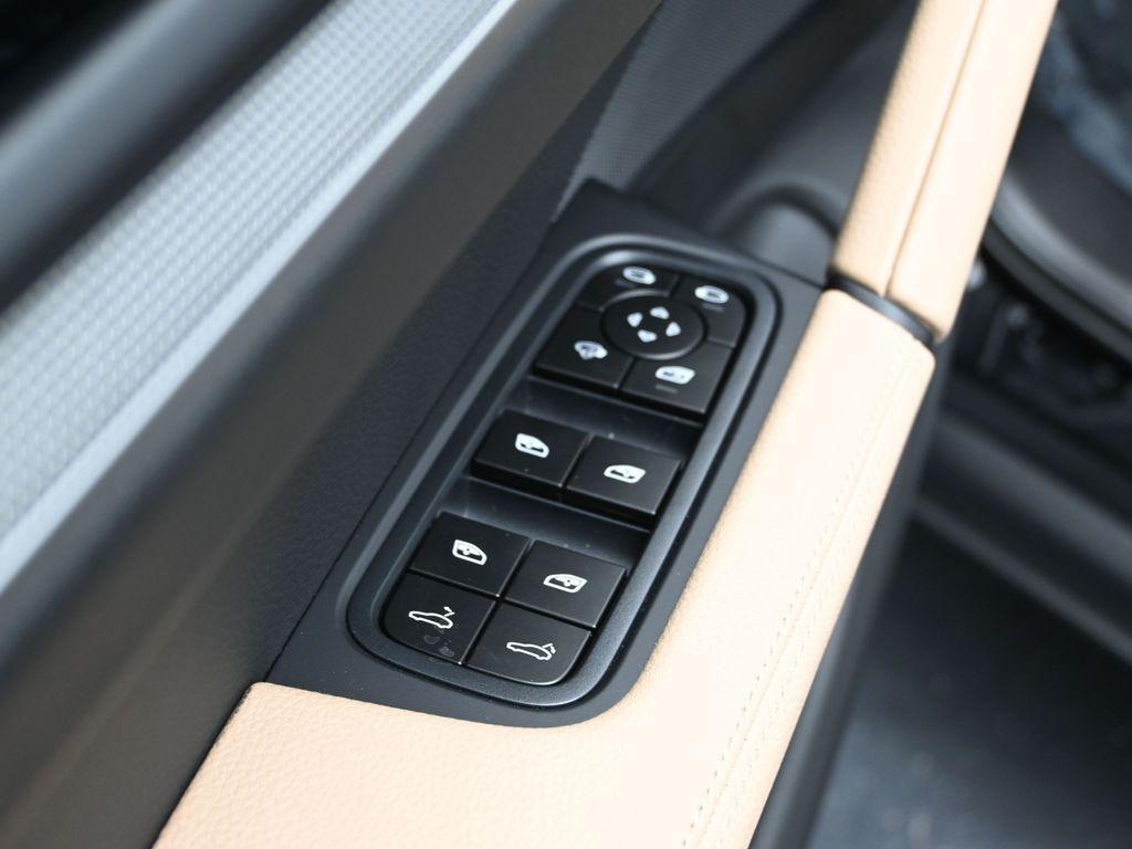 new 2025 Porsche Cayenne car, priced at $107,635