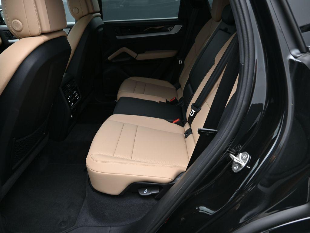 new 2025 Porsche Cayenne car, priced at $107,635