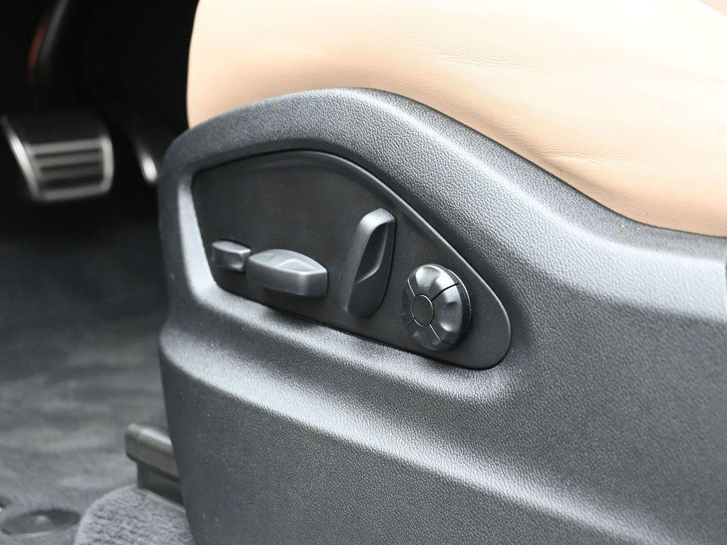 new 2025 Porsche Cayenne car, priced at $137,325