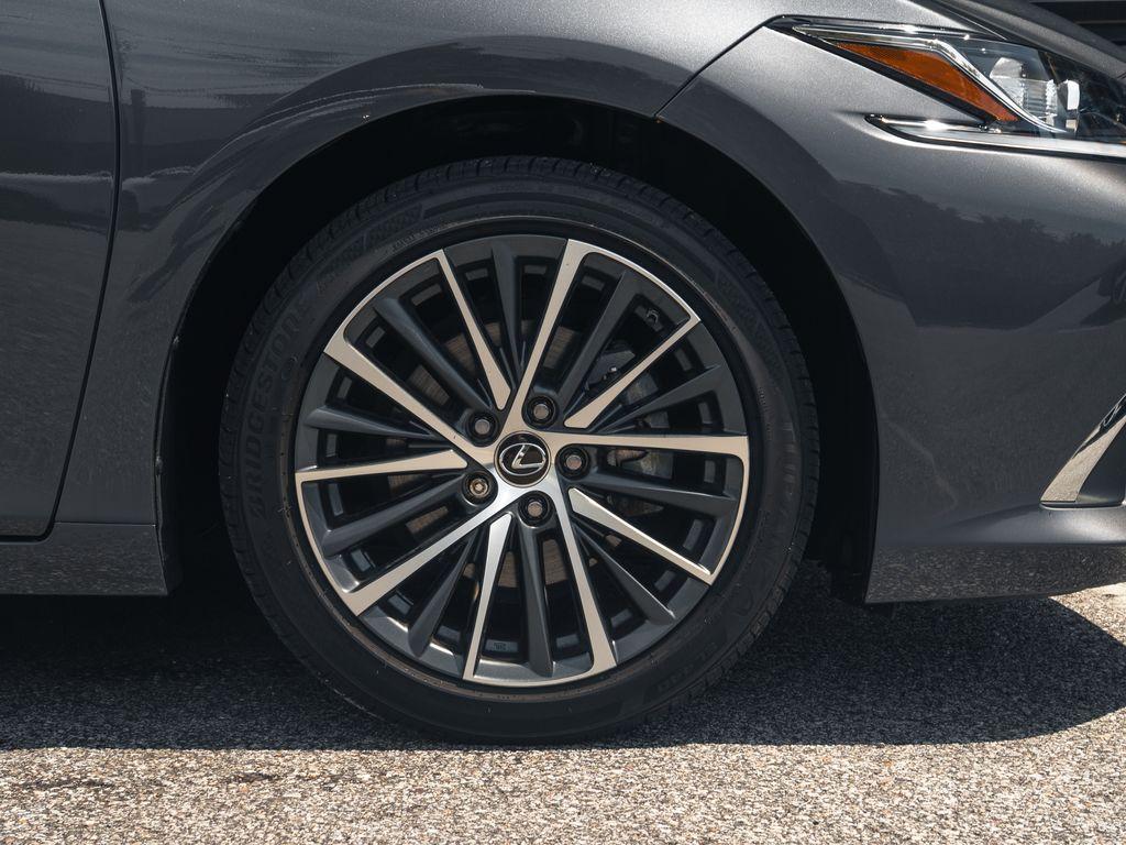 used 2022 Lexus ES 350 car, priced at $34,900