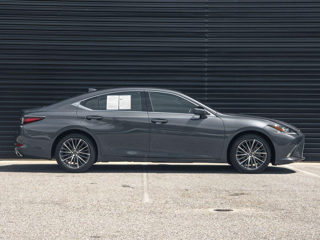 used 2022 Lexus ES 350 car, priced at $34,900