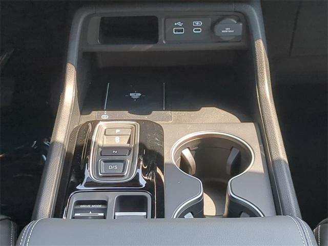 new 2025 Honda Pilot car, priced at $49,495