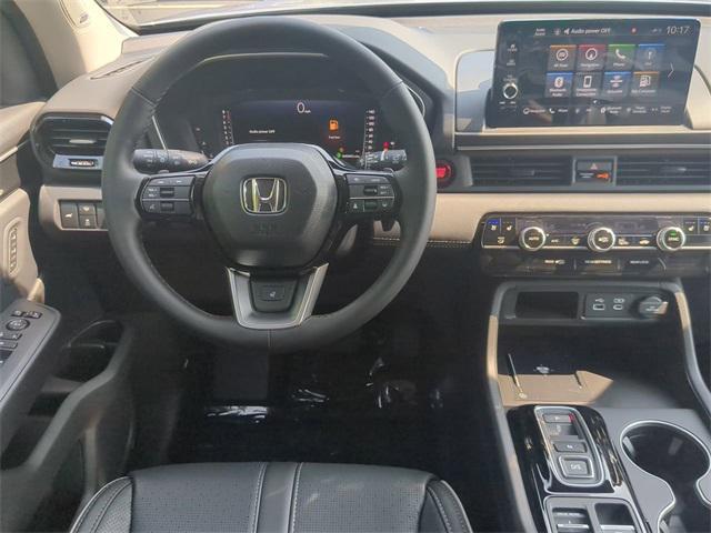 new 2025 Honda Pilot car, priced at $54,985