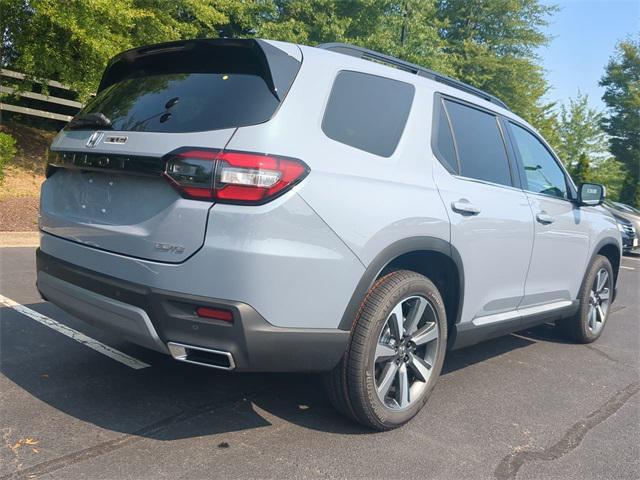 new 2025 Honda Pilot car, priced at $54,985