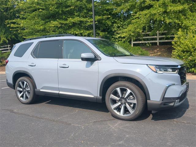 new 2025 Honda Pilot car, priced at $54,985
