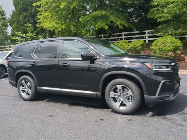 new 2025 Honda Pilot car, priced at $47,800