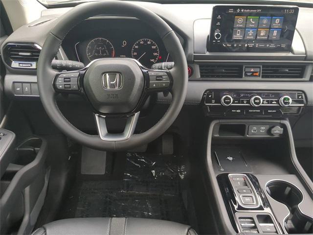 new 2025 Honda Pilot car, priced at $47,800