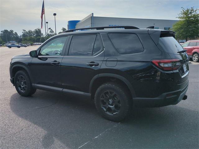new 2025 Honda Pilot car, priced at $50,850