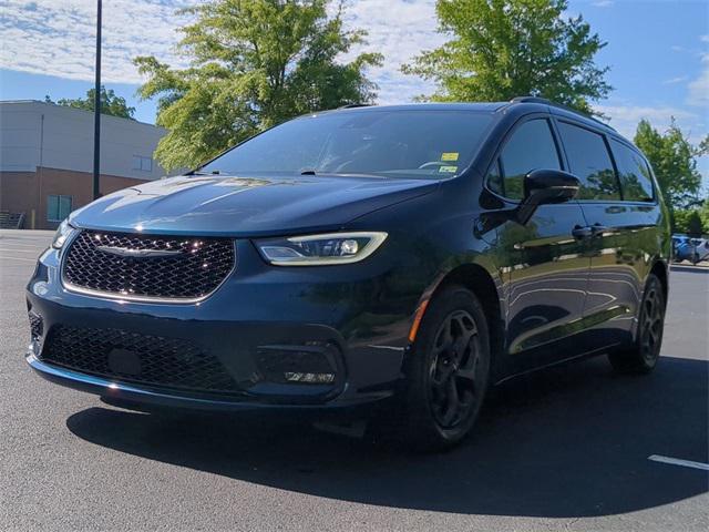 used 2024 Chrysler Pacifica Hybrid car, priced at $41,000