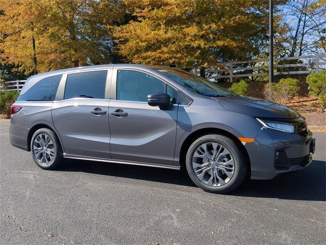 new 2025 Honda Odyssey car, priced at $48,005