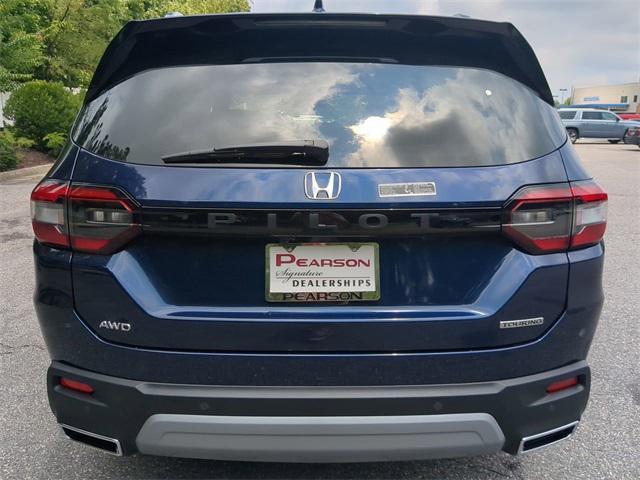 new 2025 Honda Pilot car, priced at $51,050