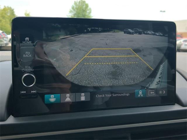 new 2025 Honda Pilot car, priced at $51,050