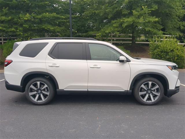 new 2025 Honda Pilot car, priced at $51,505