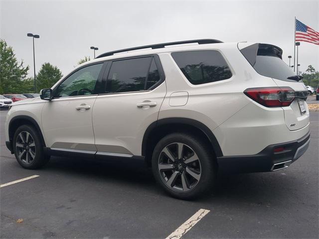 new 2025 Honda Pilot car, priced at $51,505