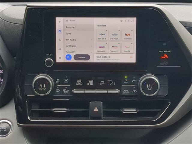 used 2023 Toyota Highlander car, priced at $33,400