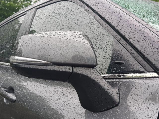 used 2023 Toyota Highlander car, priced at $33,400