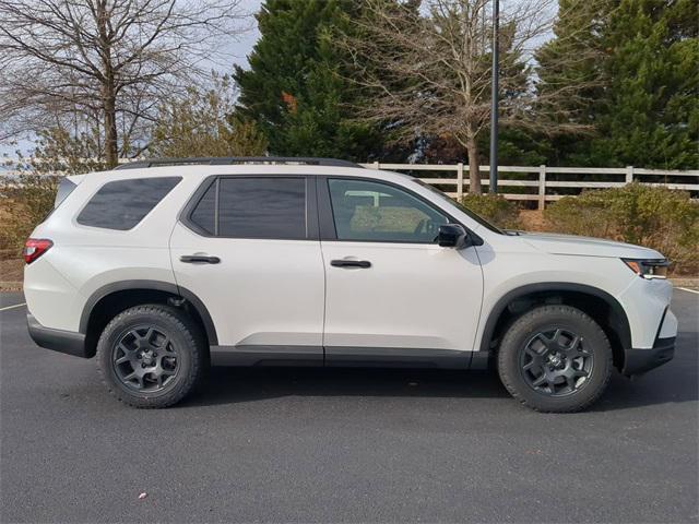 new 2025 Honda Pilot car, priced at $51,250