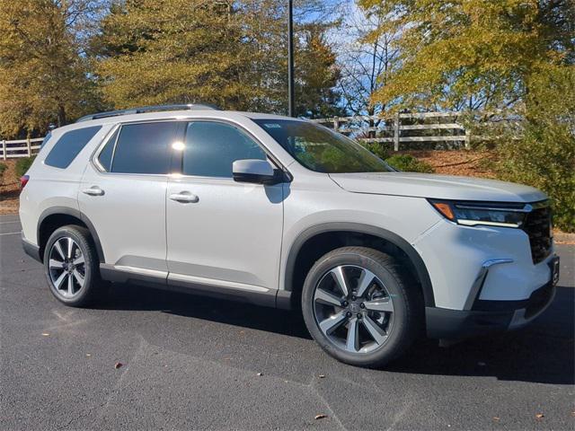 new 2025 Honda Pilot car, priced at $53,170