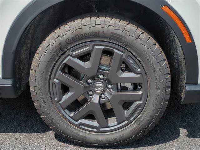 new 2026 Honda CR-V Hybrid car, priced at $40,650