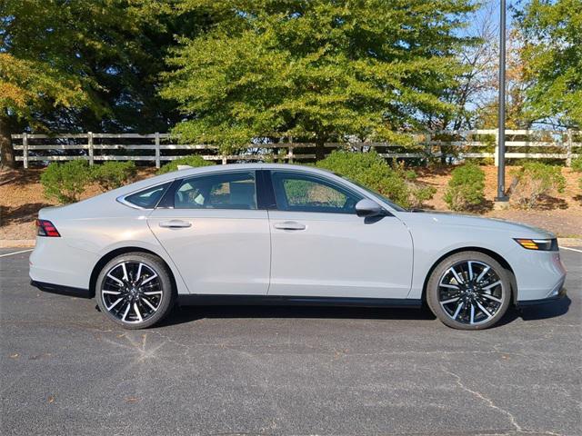 new 2025 Honda Accord Hybrid car, priced at $40,850