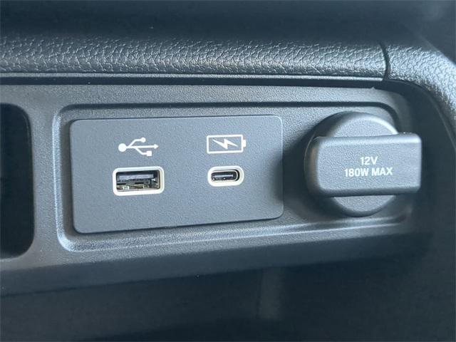 new 2025 Honda Pilot car, priced at $50,895