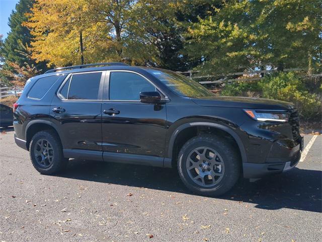 new 2025 Honda Pilot car, priced at $50,895
