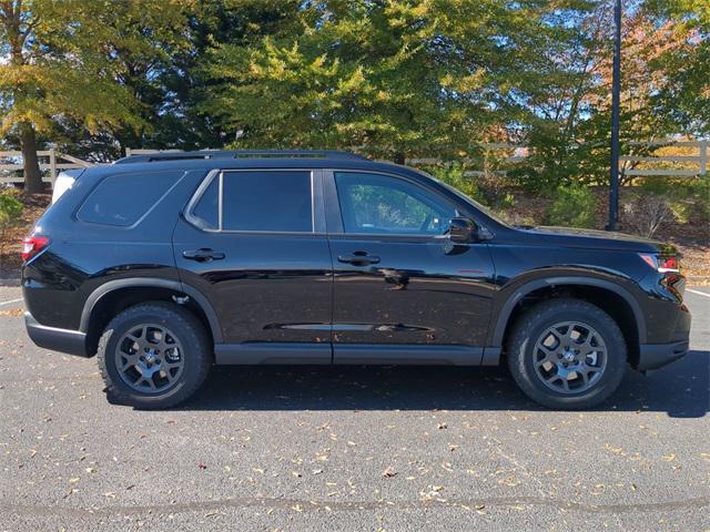 new 2025 Honda Pilot car, priced at $50,895