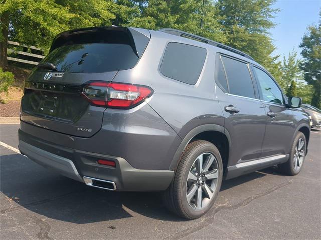 new 2025 Honda Pilot car, priced at $54,530