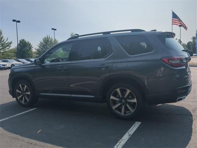 new 2025 Honda Pilot car, priced at $54,530