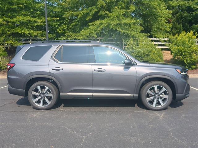 new 2025 Honda Pilot car, priced at $54,530