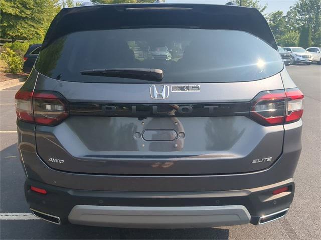 new 2025 Honda Pilot car, priced at $54,530