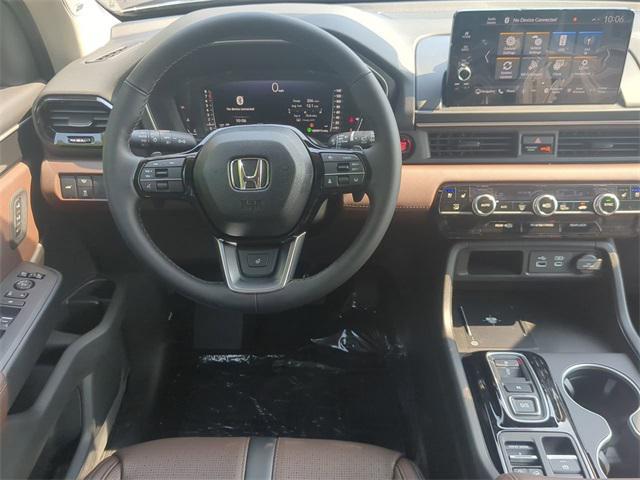 new 2025 Honda Pilot car, priced at $54,530