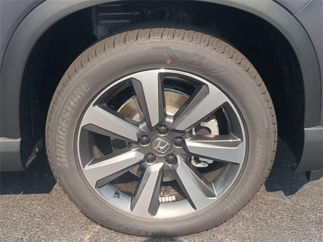 new 2025 Honda Pilot car, priced at $54,530